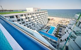 Mg Brothers Apartment In Infinity Beach Resort