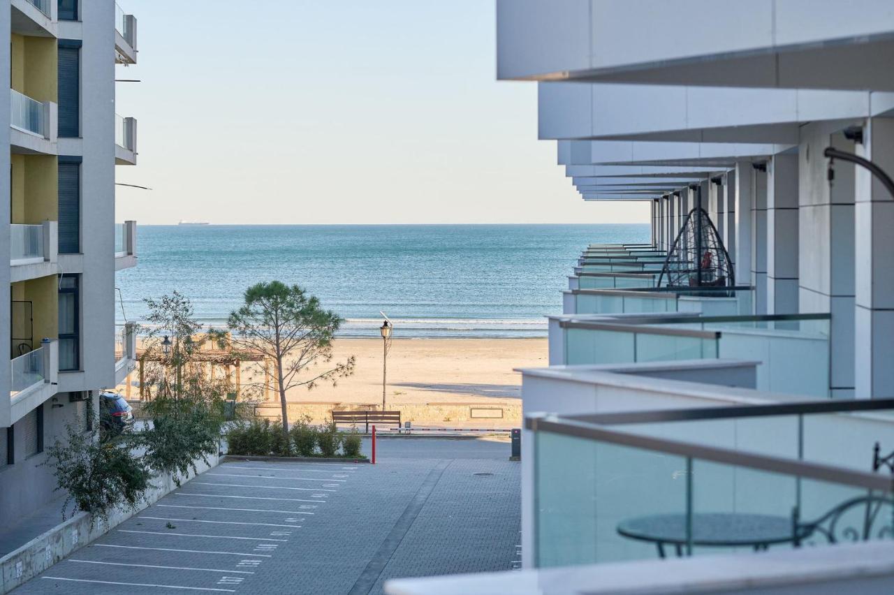 Mg Brothers Apartment In Infinity Beach Resort Mamaia Exterior foto